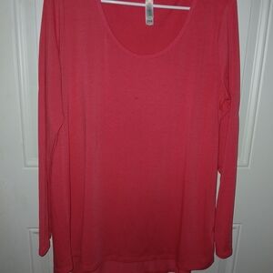 LuLaRoe Red Lynna Blouse Relaxed Fit Scoop Neck